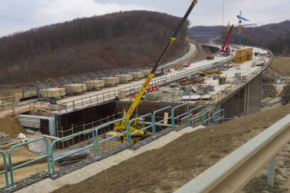 Obrazom: Stavba súčasti D1 Prešov západ – Prešov juh