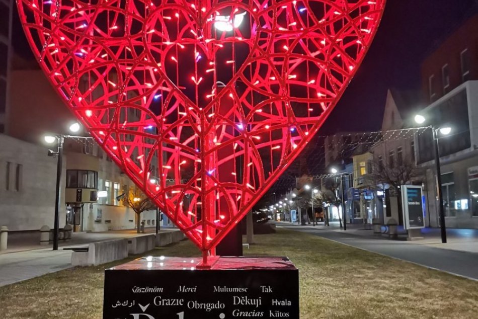 V meste pribudlo takéto krásne srdce