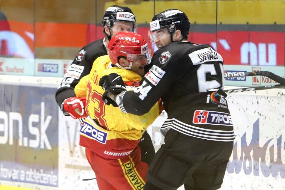 V OBRAZOCH: Tretí zápas predkola HC‘05 Banská Bystrica - HK Dukla Trenčín