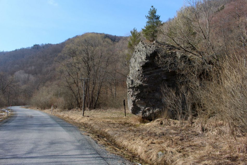 V OBRAZOCH: Videli ste už Bátovský balvan v Hrochotskej doline?