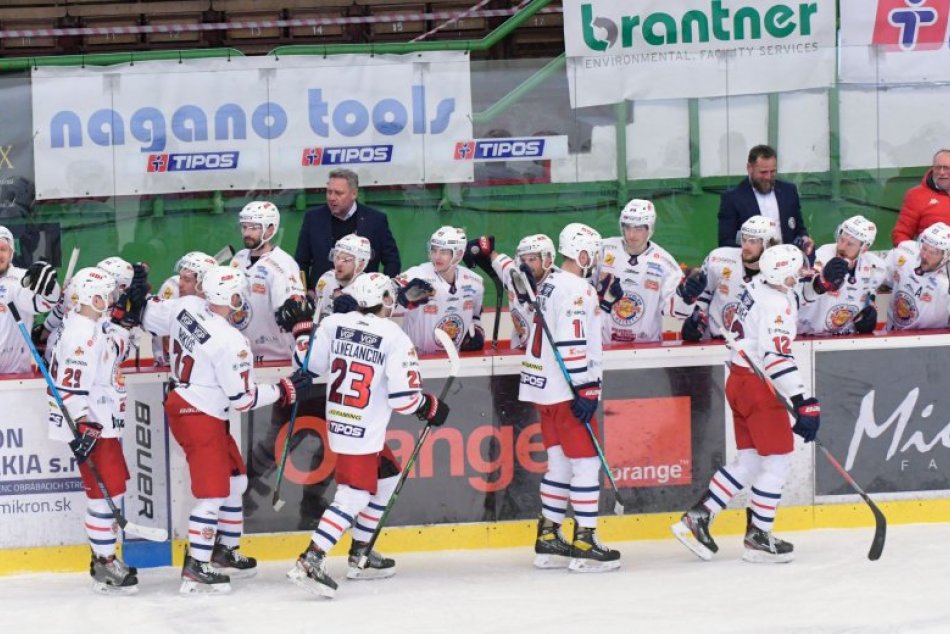 V OBRAZOCH: 4. zápas štvrťfinále medzi HC Mikron Nové Zámky a HKM Zvolen