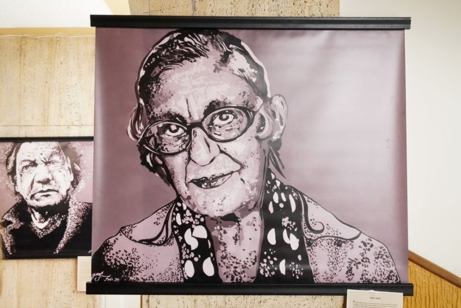 Obrazom: PSK predstavil putovnú výstavu rómskych osobností