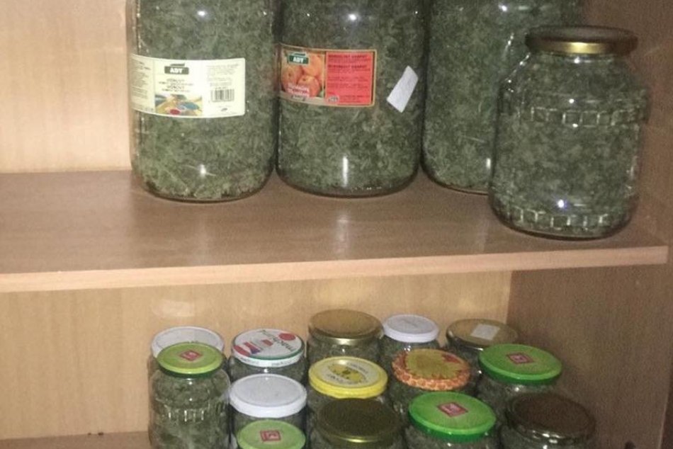 Odhalili obchod "s mariškou"