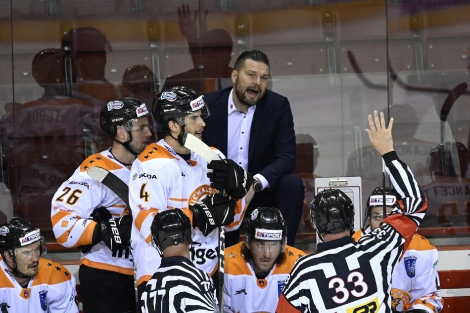 OBRAZOM: Dukla Ingema Michalovce porazila HK Dukla Trenčín, ide sa do semifinále