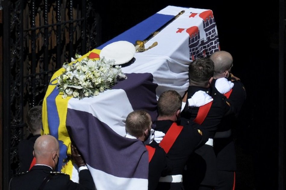 Posledná rozlúčka s princom Philipom na Windsorskom zámku