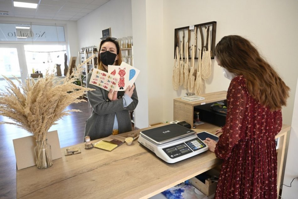 OBRAZOM: Bezobalové nakupovanie v handlovskom obchode