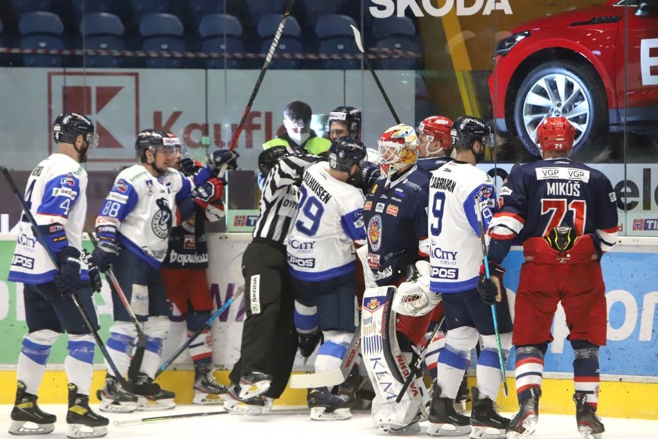 V OBRAZOCH: Rozhodujúci finálový zápas HKM Zvolen - HK Poprad