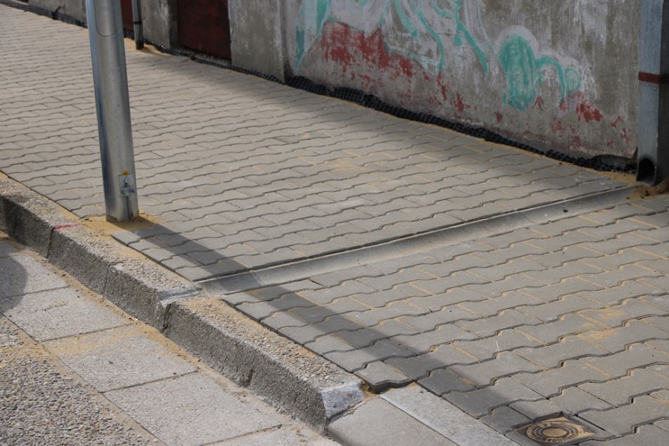 Vynovený chodník na Banskobystrickej ulici