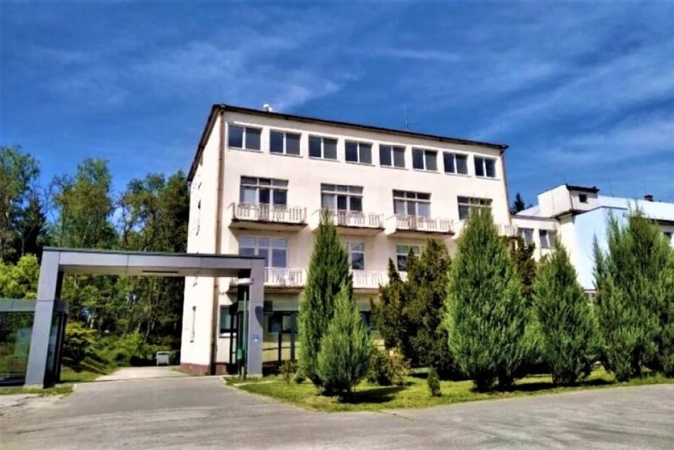 FOTO: Handlovská nemocnica otvorí dom ošetrovateľskej starostlivosti