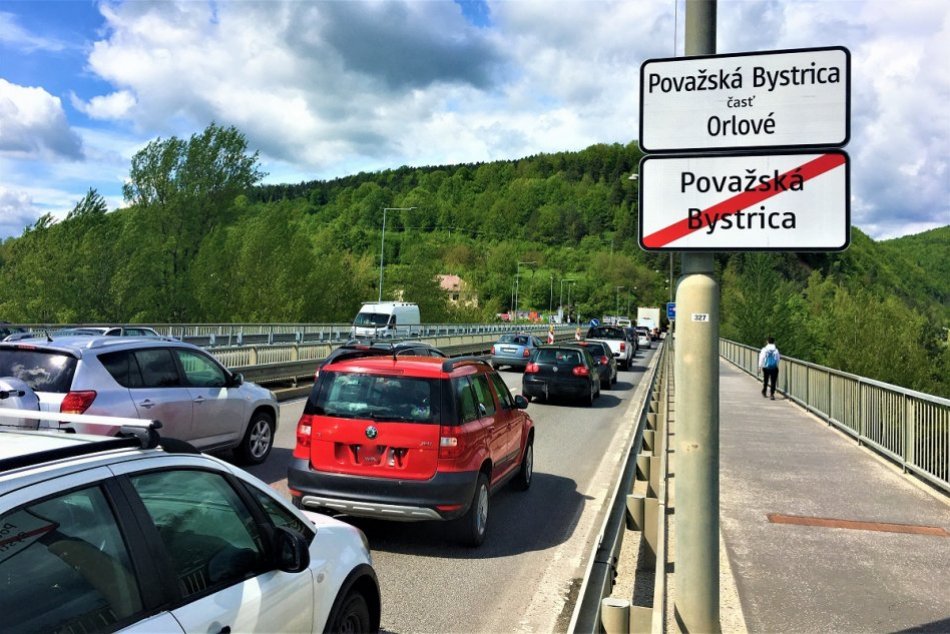 OBRAZOM: Na Orlovskom moste je to počas opravy dilatácií na dlhšie
