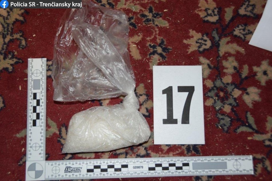 FOTO: Polícia zadržala drogového dílera z Ilavy, hrozí mu až 15-ročné väzenie
