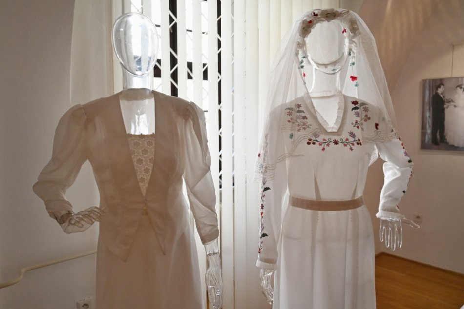 Zbierka svadobných šiat etnologičky a zberateľky Jany Mládek Rajniakovej