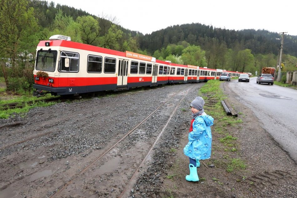 V OBRAZOCH: Švajčiarske električky na Horehroní