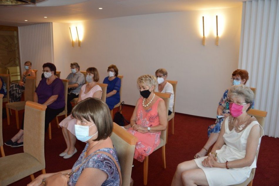 OBRAZOM: Rozlúčka zo zamestnancami školstva v Šali