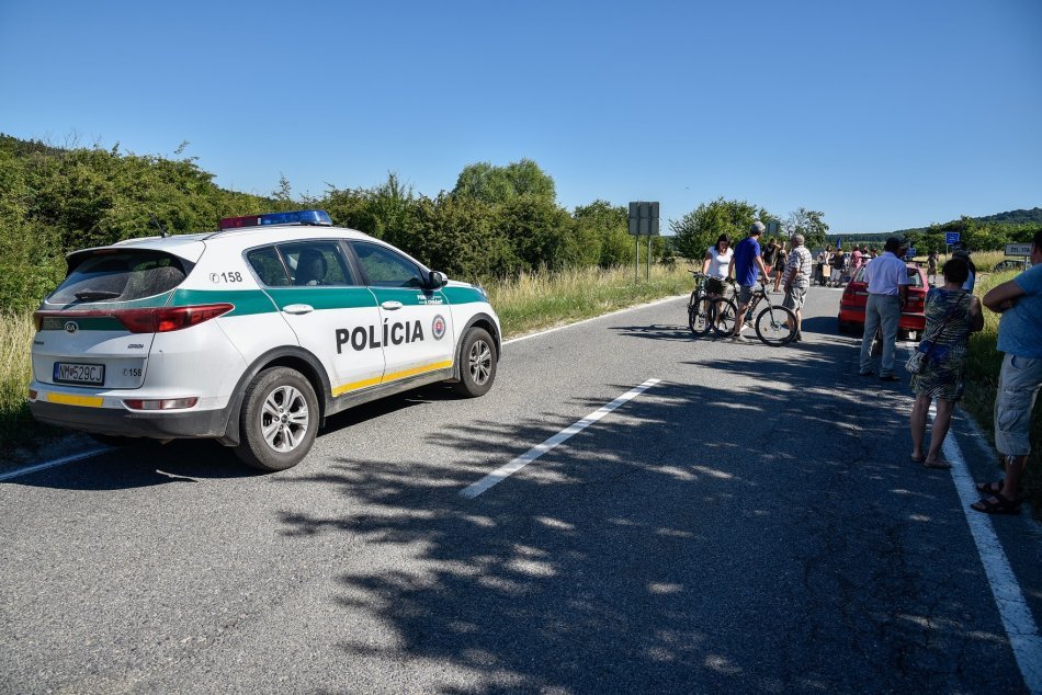 Uzavretý hraničný priechod Vrbovce – Velká nad Veličkou