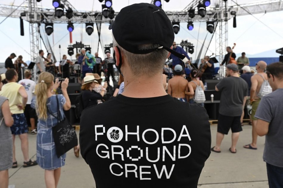 OBRAZOM: Na letisku v Trenčíne sa začala Pohoda on the Ground