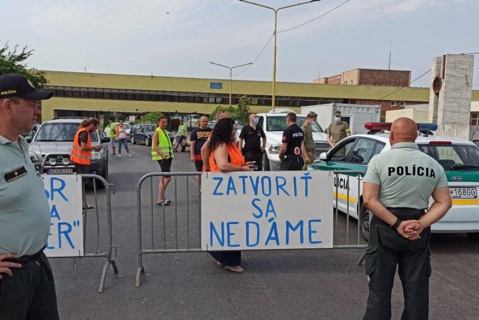 Protest pendlerov na hraničnom priechode Milhosť