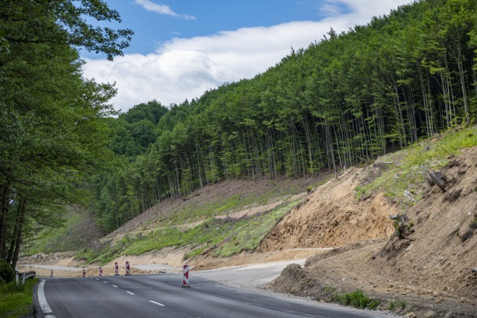 V OBRAZOCH: Výstavba úseku rýchlostnej cesty R2