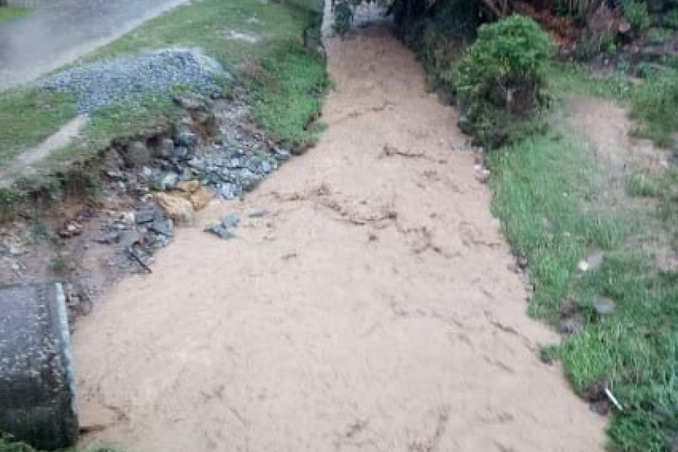 Objektívom: V Miklušovciach rátajú škody po viacnásobných záplavách