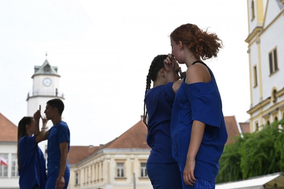 OBRAZOM: Tanečné predstavenie v rámci projektu Teleso v centre Trenčína