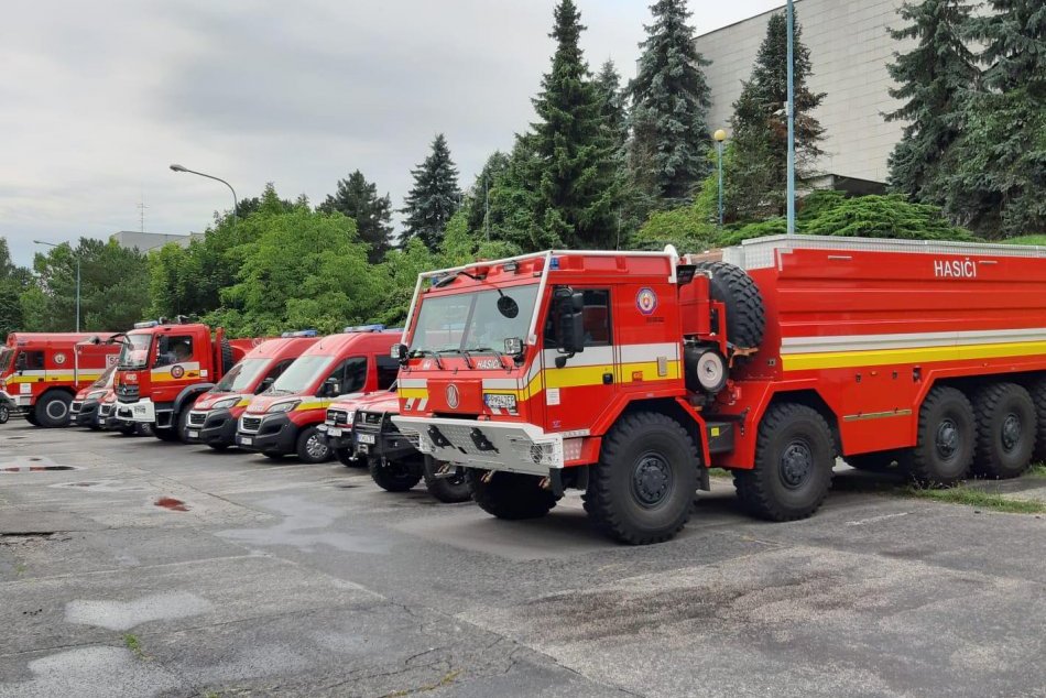 Naši hasiči si to namierili za požiarom až do Grécka