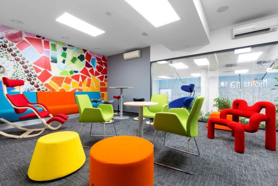 Moderné budovy spoločnosti UNIQA GSC