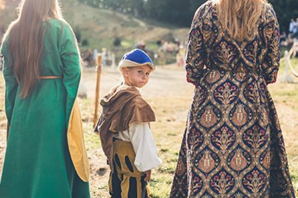 V OBRAZOCH: Kráľovská svadba na Pustom hrade