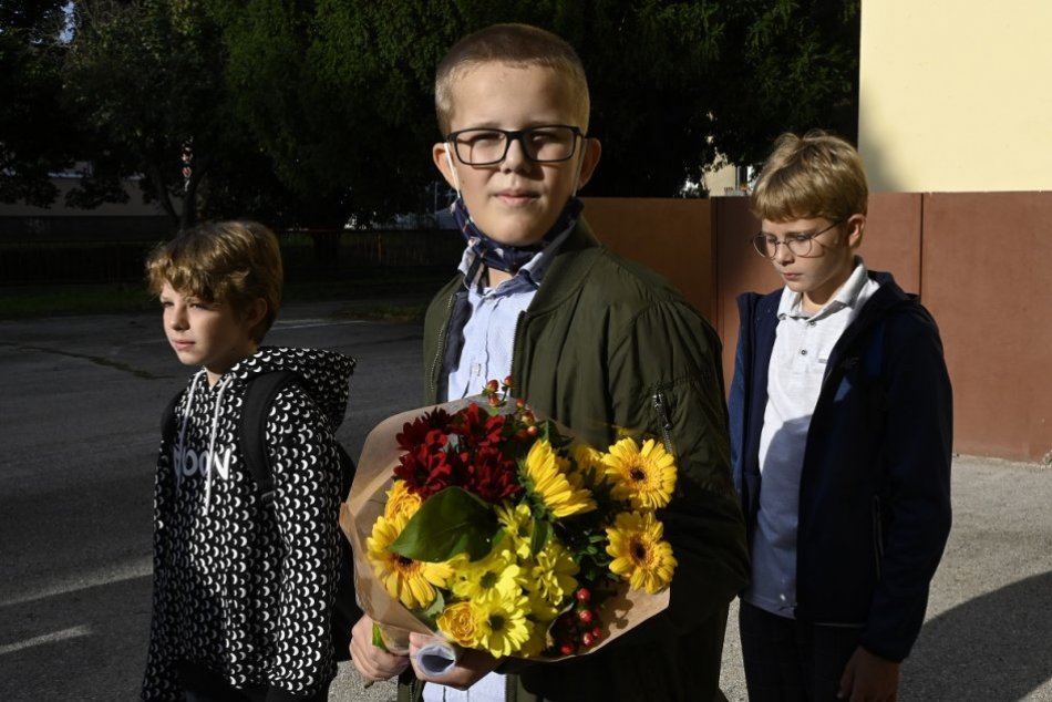 FOTO: Otvorenie školského roka na Gymnáziu M.R.Štefánika v Novom Meste nad Váhom