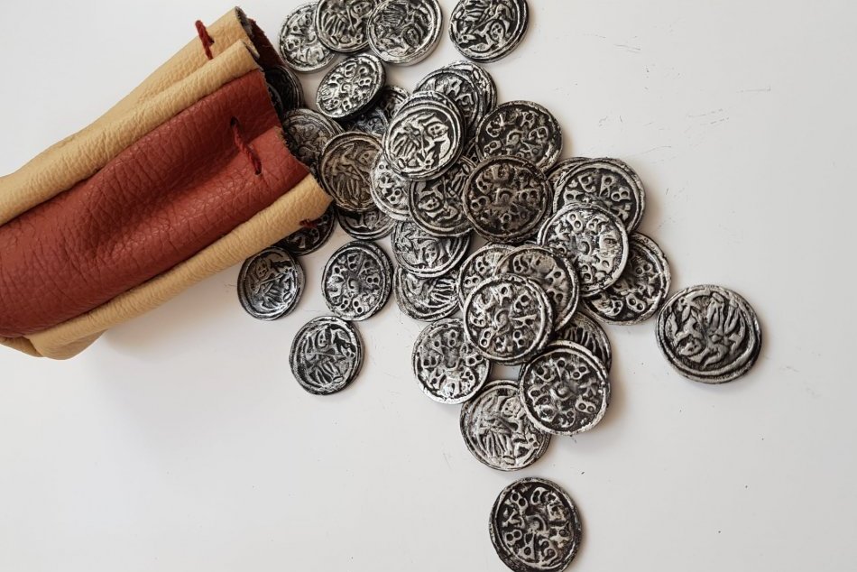 V OBRAZOCH: Na Pustom hrade si budete môcť vykopať denáre