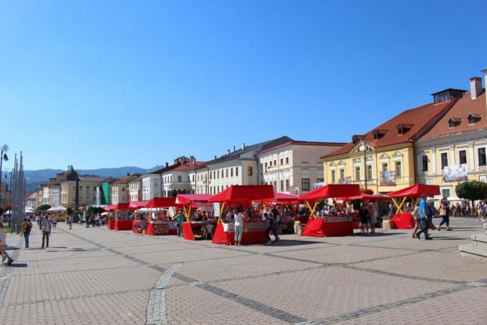 V OBRAZOCH: V Bystrici odštartoval 363. Radvanský jarmok