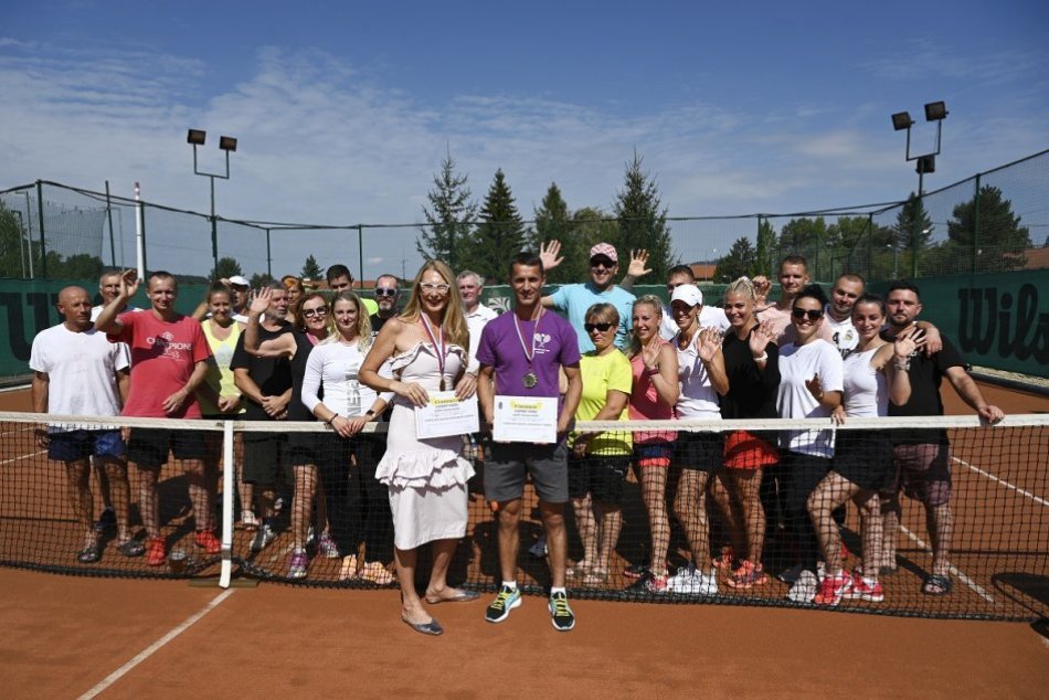 OBRAZOM: Tenisový 24-hodinový maratón v Handlovej