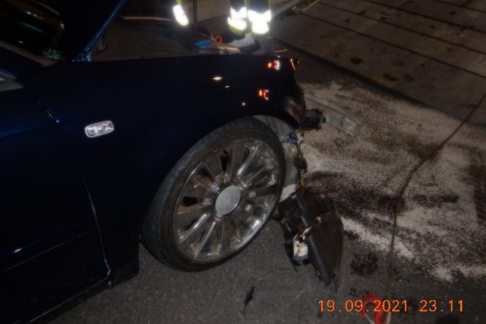 V OBRAZOCH: Zábery nočnej nehody na obchvate Bystrice