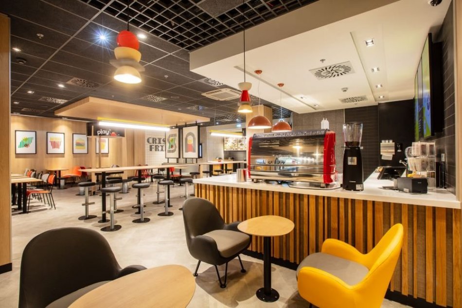 Obrazom: Nový McDonald's na bratislavských NIVÁCH