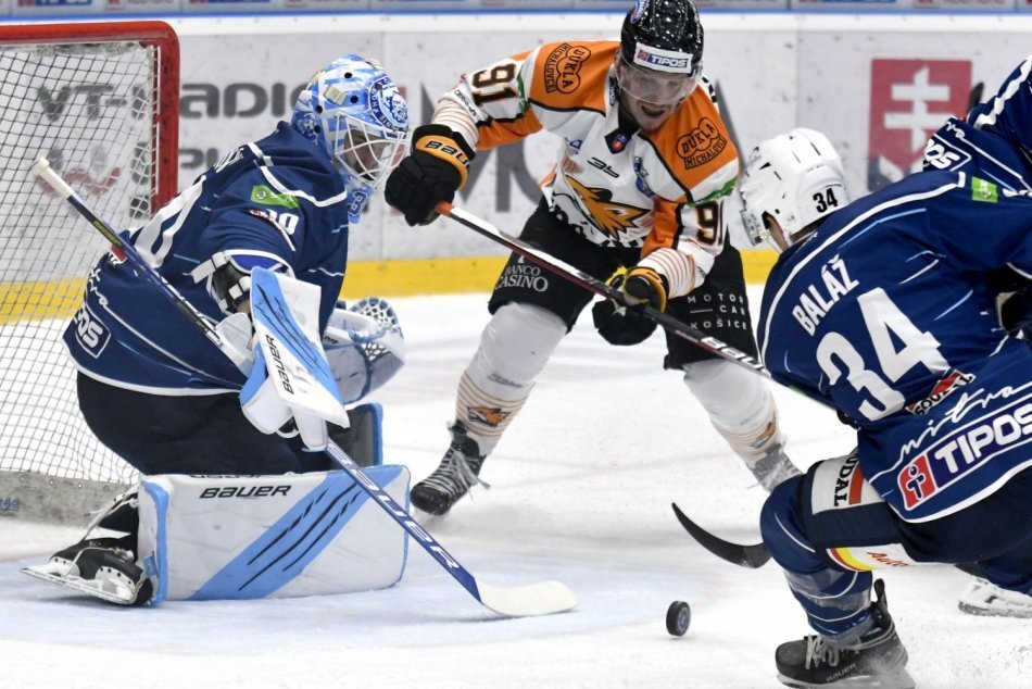 5. kolo: HK Dukla Ingema Michalovce - HK Nitra 2:8 po 2. tretine (0:3, 0:4, 2:1)