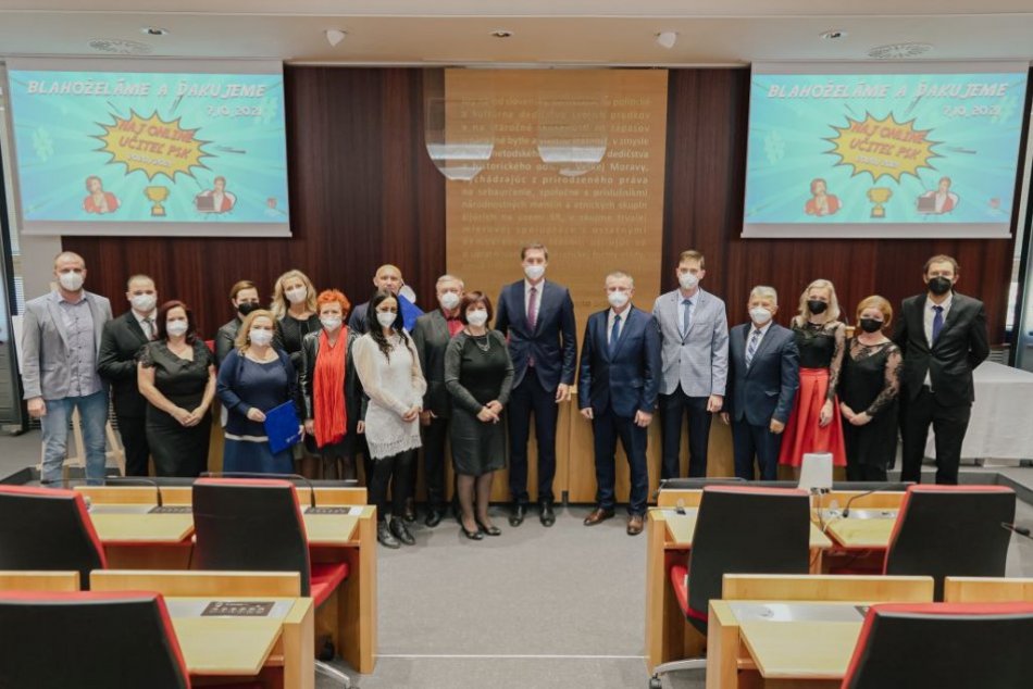 Objektívom: Ocenenie najlepšieho online učiteľa PSK