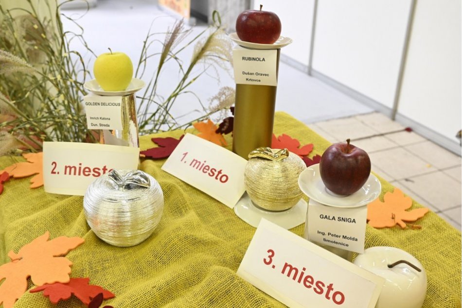 OBRAZOM: Jablkom roka 2021 sa stala Rubinola z Krtkoviec