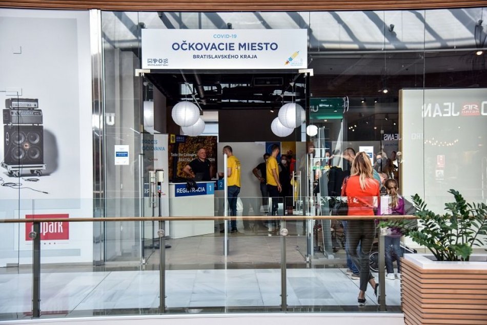 Očkovanie bez registrácie v Bratislave, Aupark 16.10.2021