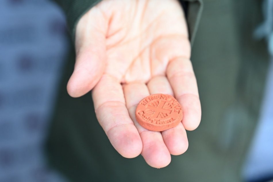 Hlinený dukát pre núdznych začína platiť v ďalších šiestich mestách