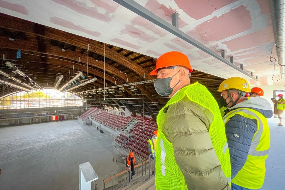 V OBRAZOCH: Stavebné práce na štadióne "baranov" napredujú