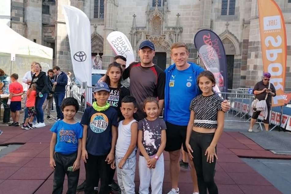 Stanislav Striženec a jeho nadaní žiaci z Lunika IX