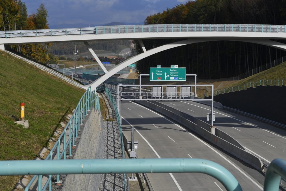 Objektívom: Práce na D1 s Tunelom Prešov finišujú