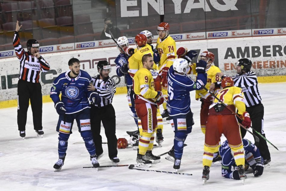 11. kolo: HK Dukla Trenčín - HK Nitra 3:2