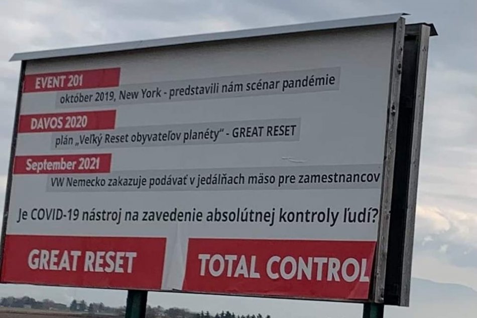 Konšpiračný bilbord v Košiciach