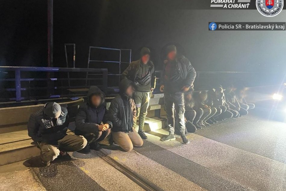 OBRAZOM: 11 Sýrčanov za napratalo do Fábie