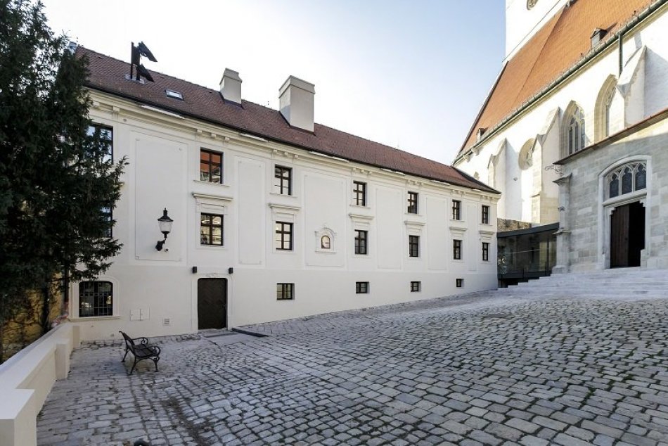 Budova Martineum pri Dóme sv. Martina