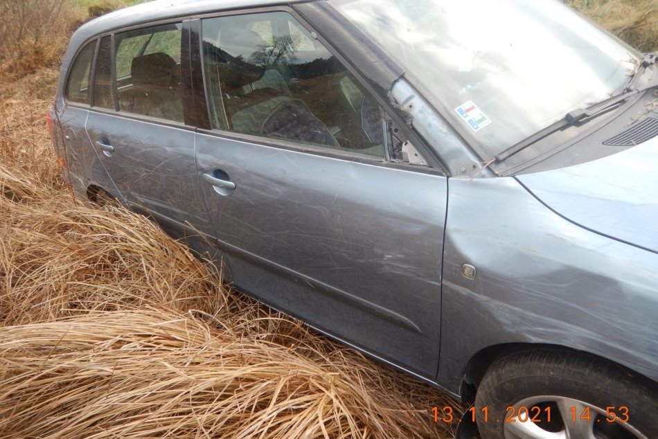 V OBRAZOCH: Pri Brezne havarovala opitá žena s takmer 4 promile