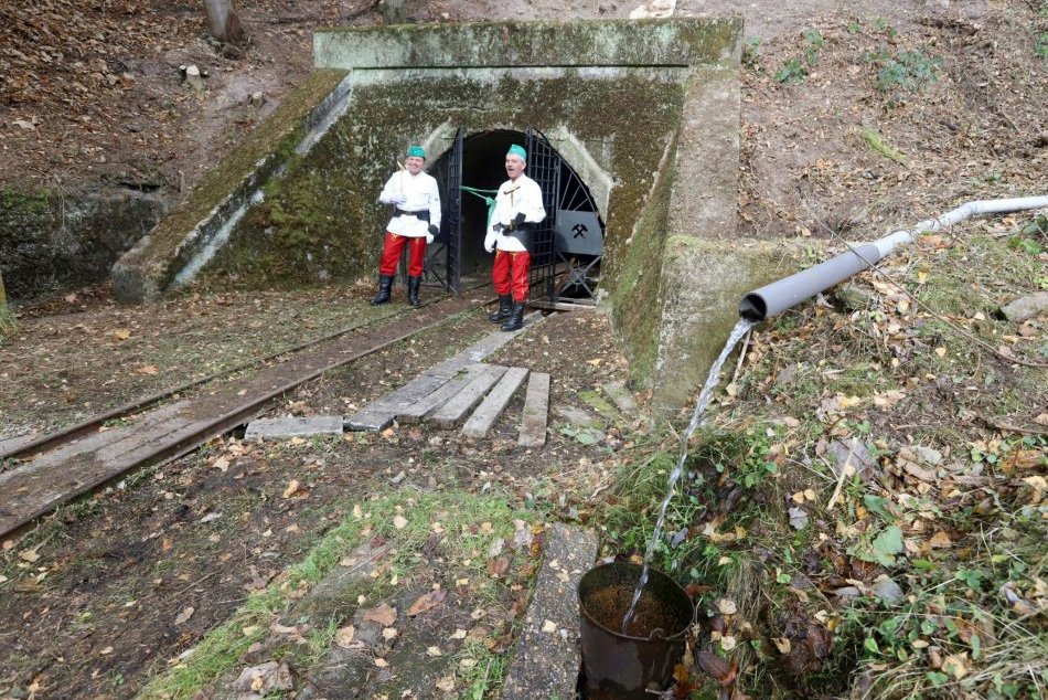 V OBRAZOCH: Banský prekop vedúci do osady Piesky