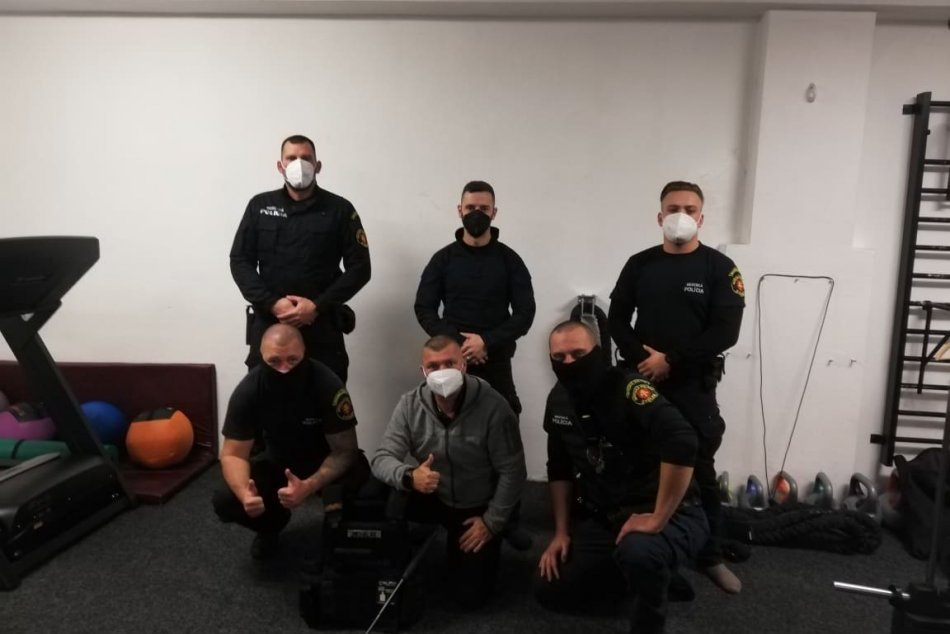 V OBRAZOCH: Taktický výcvik mestských policajtov vo Zvolene