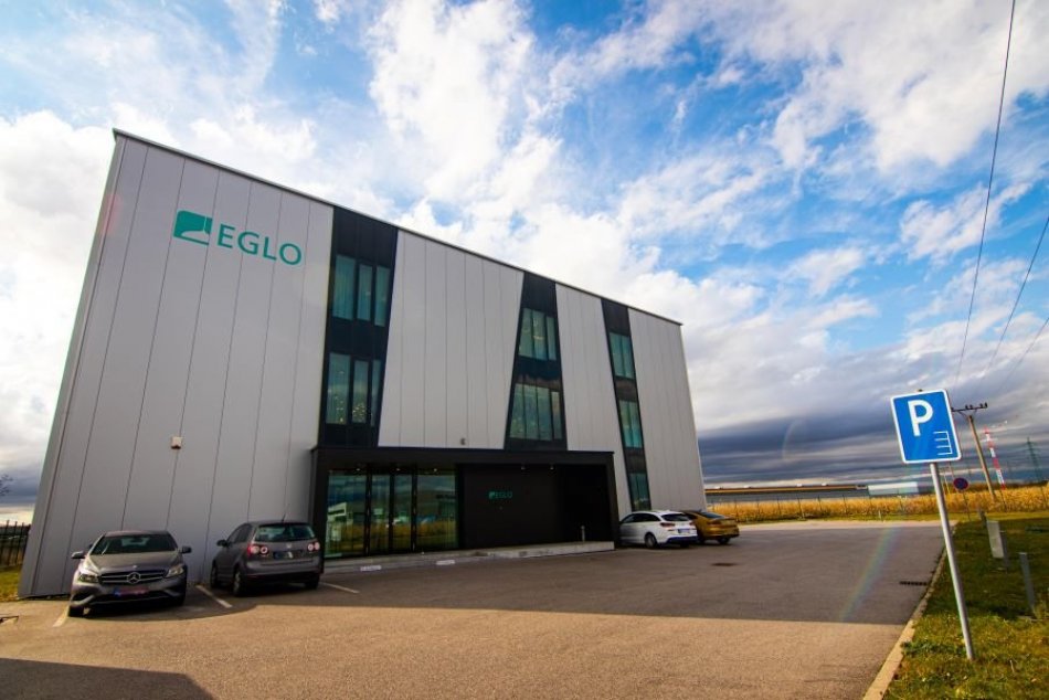 Showroom svietidiel EGLO v Seredi