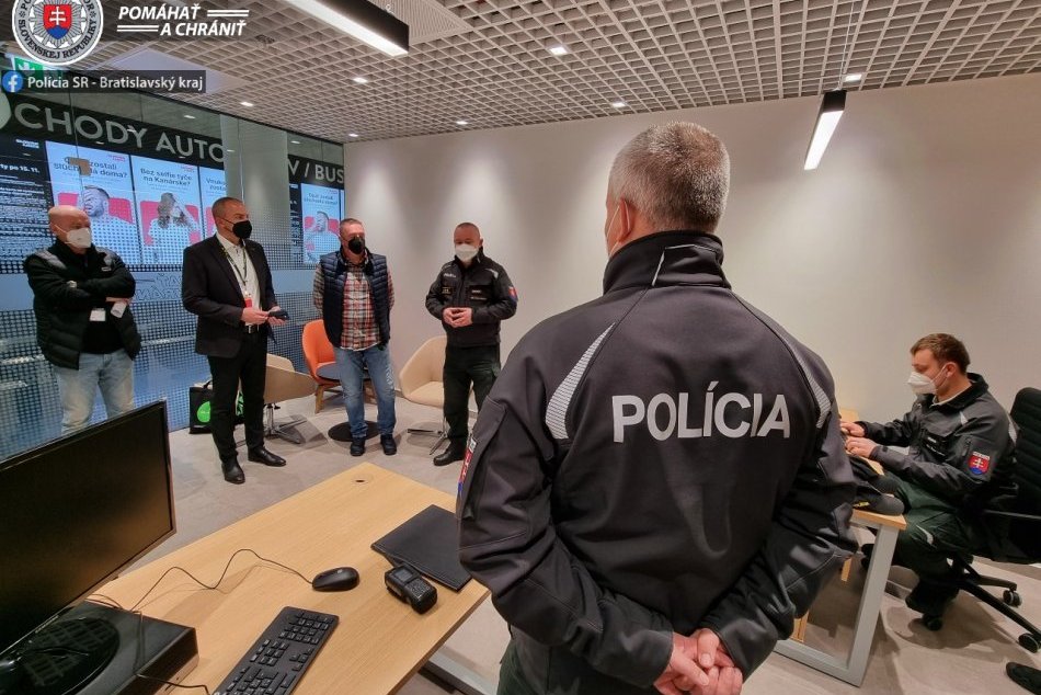 Policajná stanica v komplexe Nivy